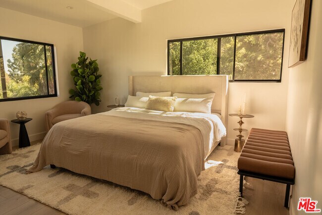 Building Photo - 7802 Torreyson Dr