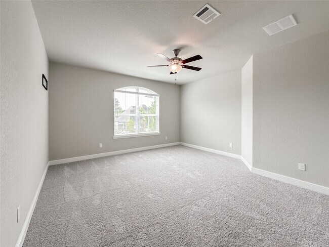 Building Photo - 8543 Tynan Ridge Dr