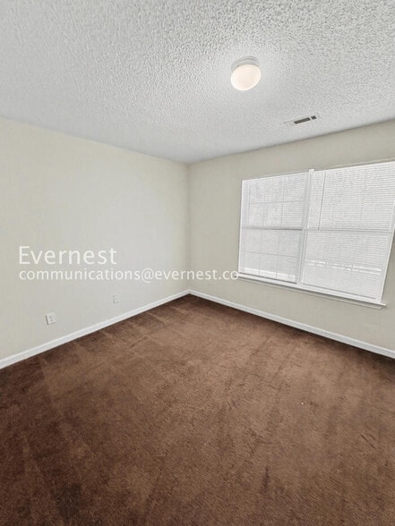 Building Photo - 7688 Creekside Ln