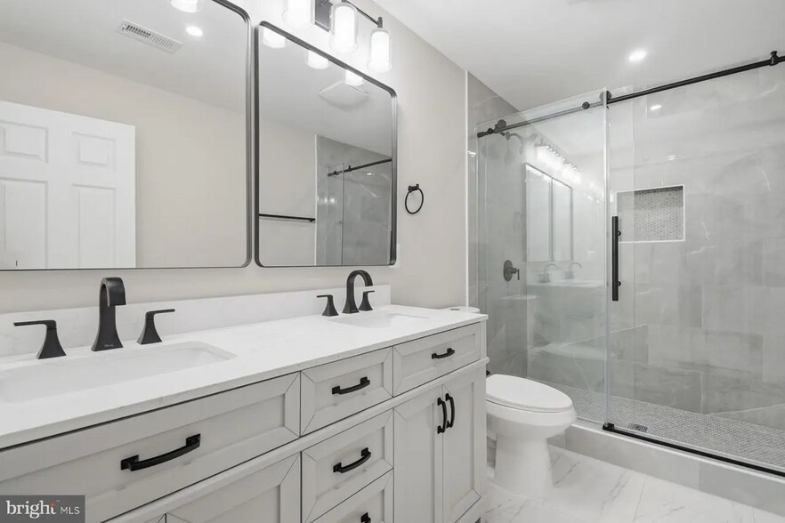 Building Photo - 1629 Edmondson Ave