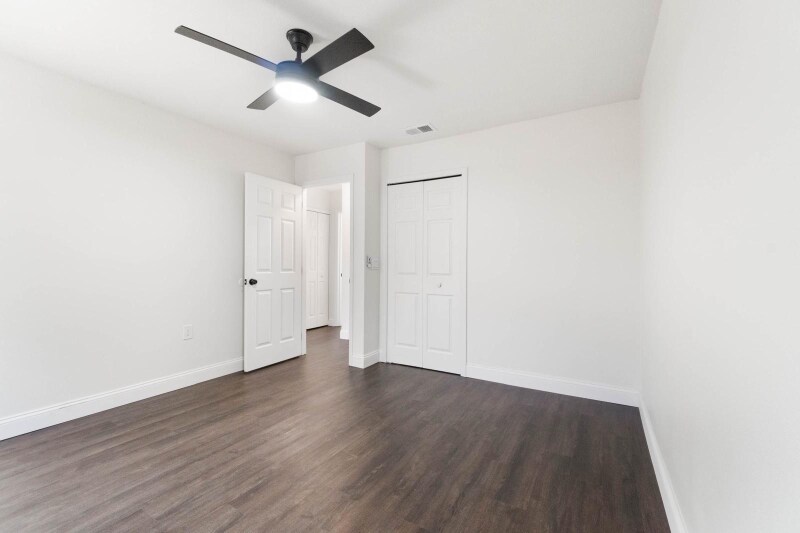 Building Photo - 827 Albi Ct