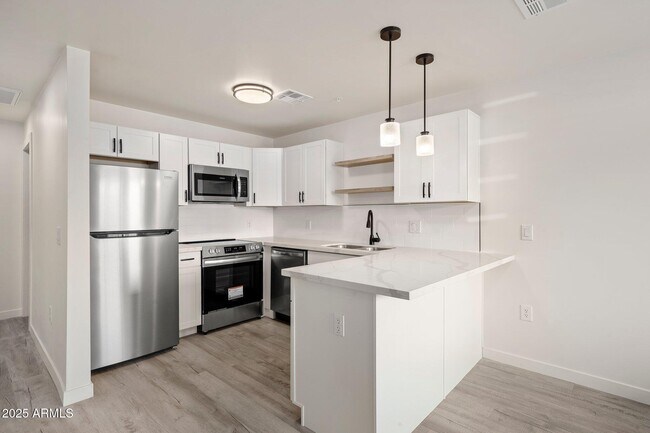 Building Photo - 3114 N 68th St