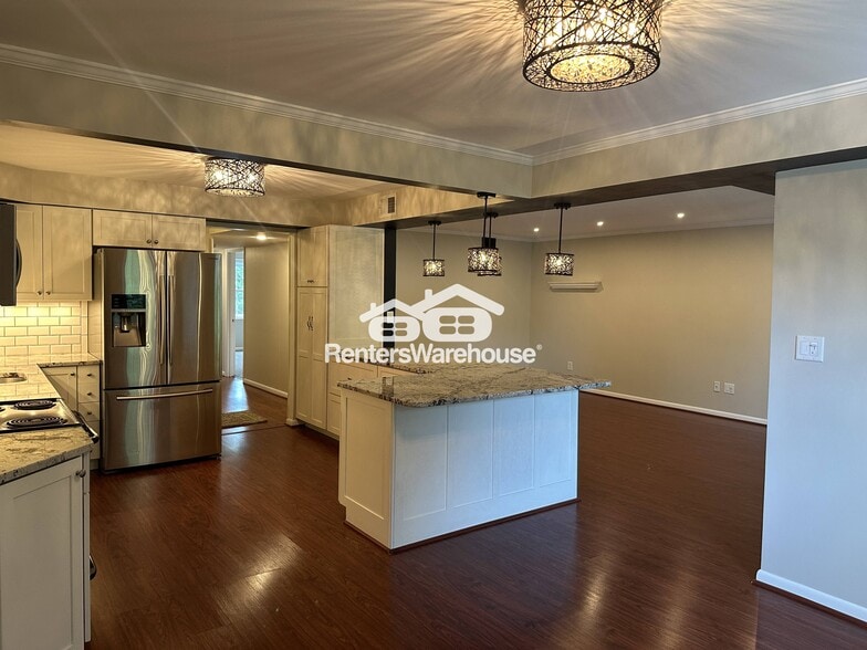 Building Photo - 119 Castletown Rd