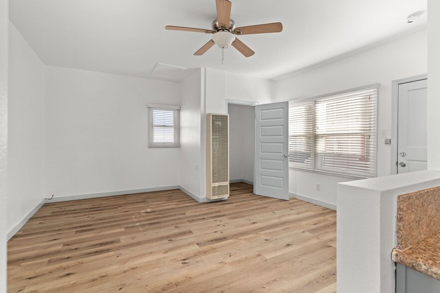 Building Photo - 526 Magnolia Ave