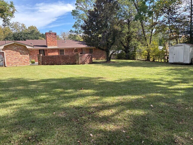 Building Photo - Great Home!
