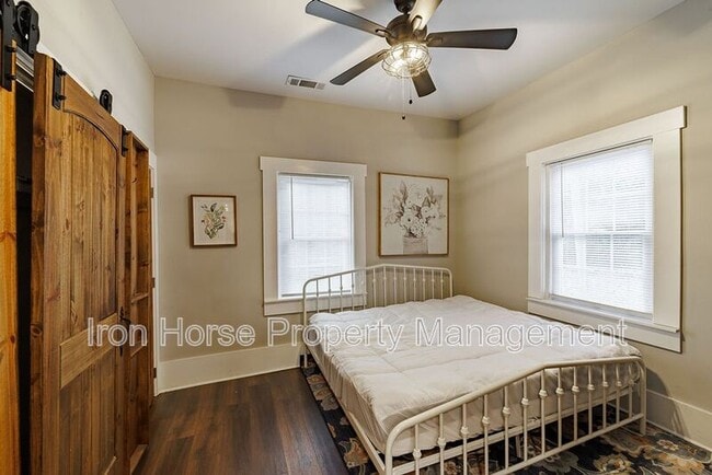 Building Photo - 1760 Old West Broad St