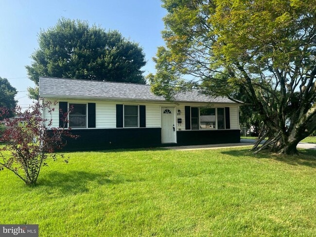 Building Photo - 211 N Brownleaf Rd
