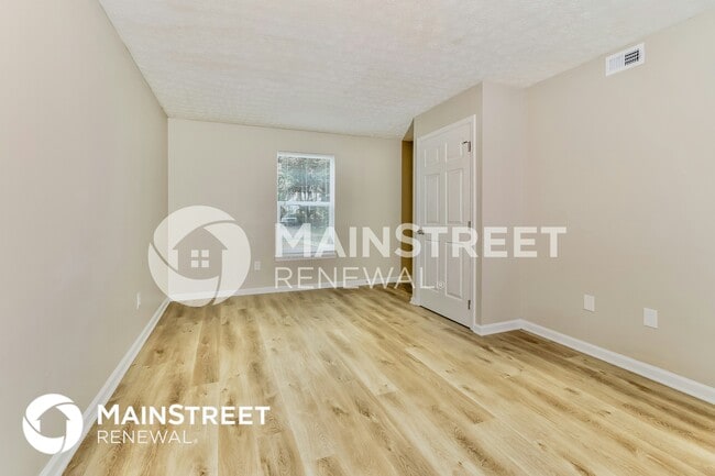 Building Photo - 2913 Dumesnil St