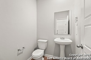 Building Photo - 418 Cross Barn Cross