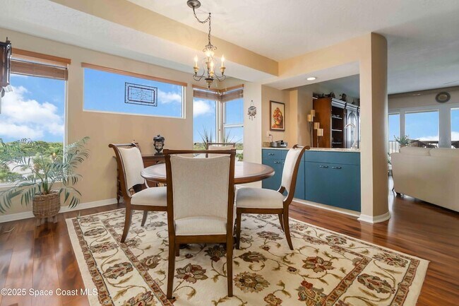 Building Photo - 215 Ballyshannon St