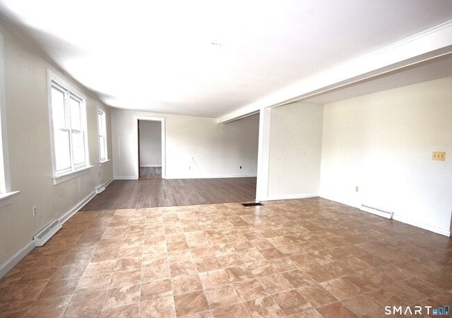 Building Photo - 1129 Connecticut 169 Unit