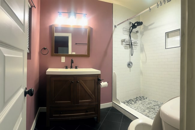 Building Photo - 2118 Berwick Ave