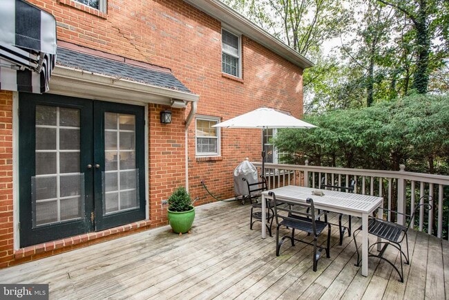 Building Photo - 20 Aiken Rd