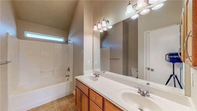 Building Photo - 1000 Windmeadows Dr