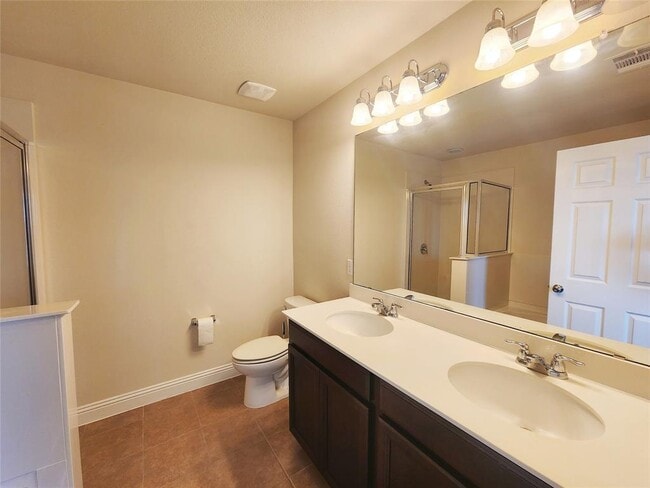 Building Photo - 20028 Ploughshores Ln