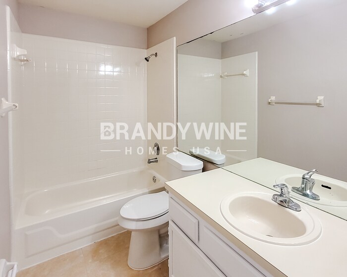 Building Photo - 542 Queensbridge Dr