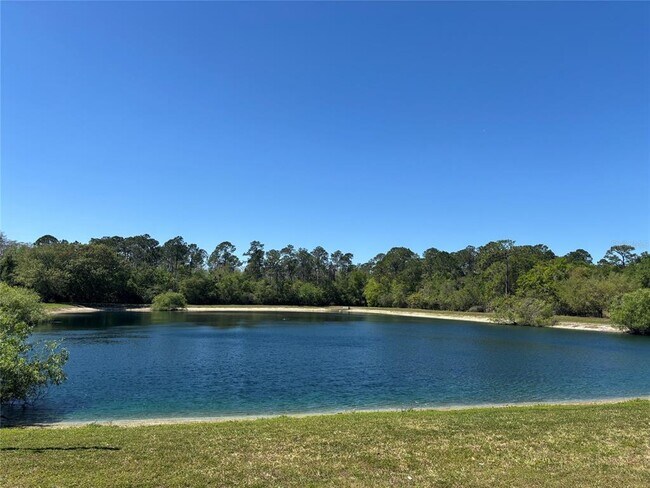 Building Photo - 7415 Lago De Oro