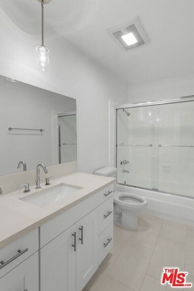 Building Photo - 1114 12th St