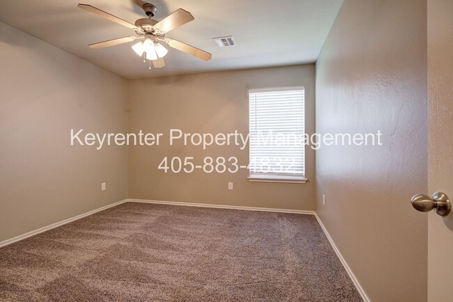 Building Photo - Spacious 4-Bedroom Home with Modern Upgrades & Prime Location
