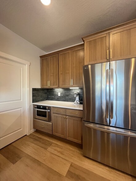 Building Photo - 2023 W Moselle Dr