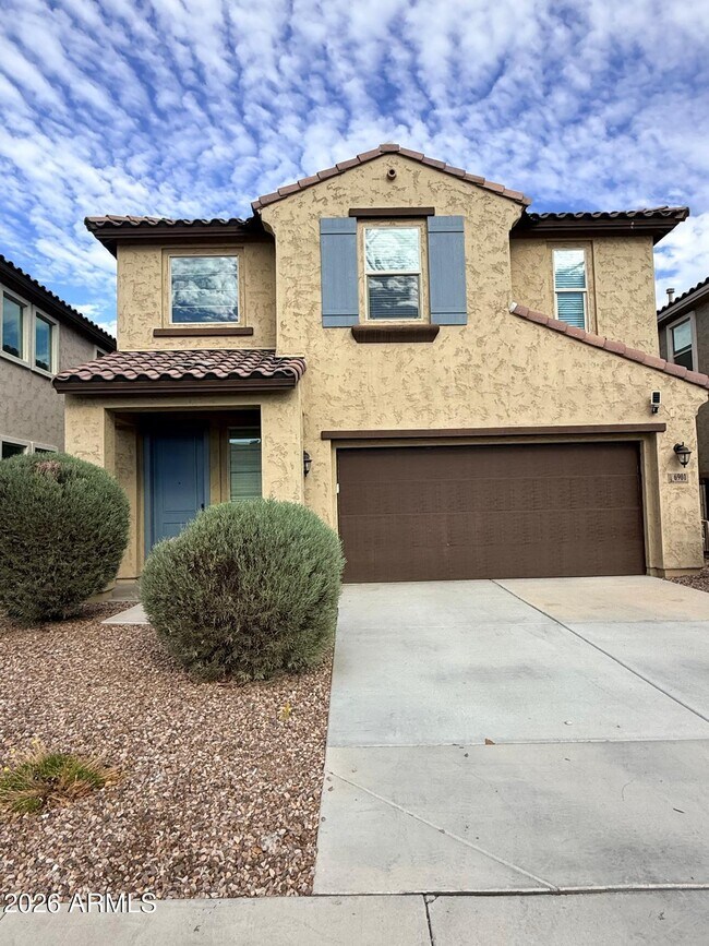 Building Photo - 6901 N 88th Dr