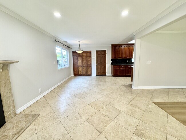Building Photo - Large Evergreen Home with Solar & Community Pool