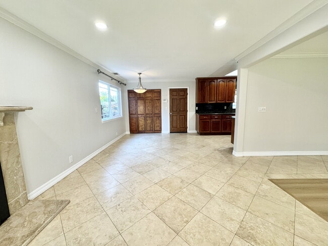 Building Photo - Large Home with Solar & Community Pool