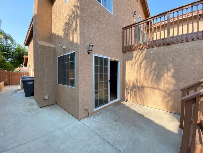 Building Photo - Santa Fe Hills 4 Bedroom Home