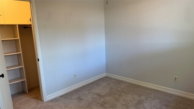 Building Photo - 5818 Culross Cl