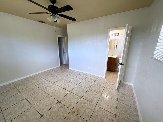 Building Photo - 2401 NW 170th St