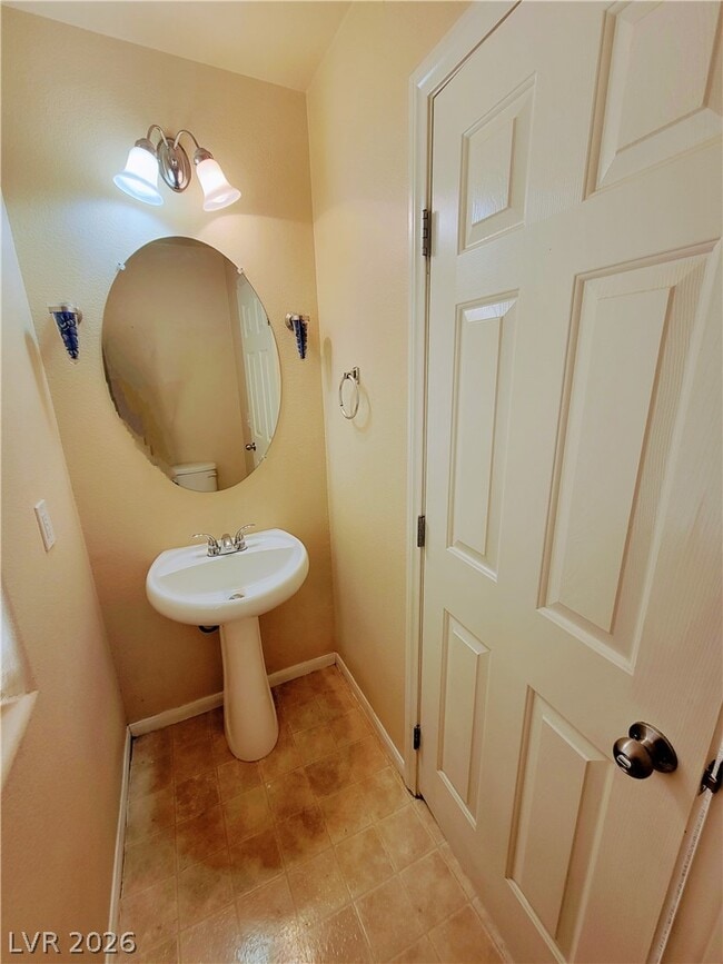 Building Photo - 5057 W Eldorado Ln