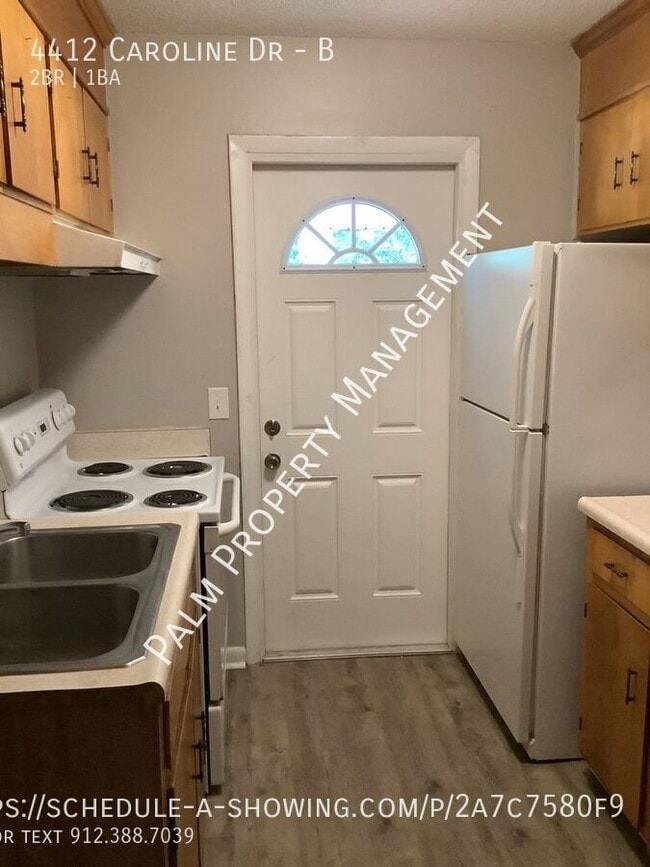 Building Photo - 4412 Caroline Dr