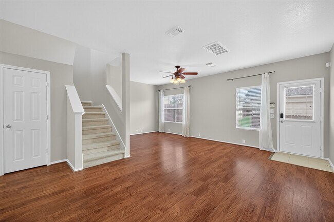 Building Photo - 16707 Pine Castle Dr
