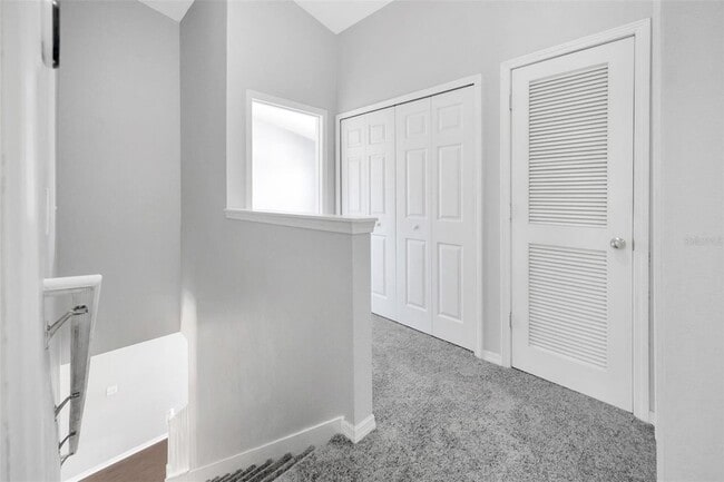 Building Photo - 6106 Olivedale Dr