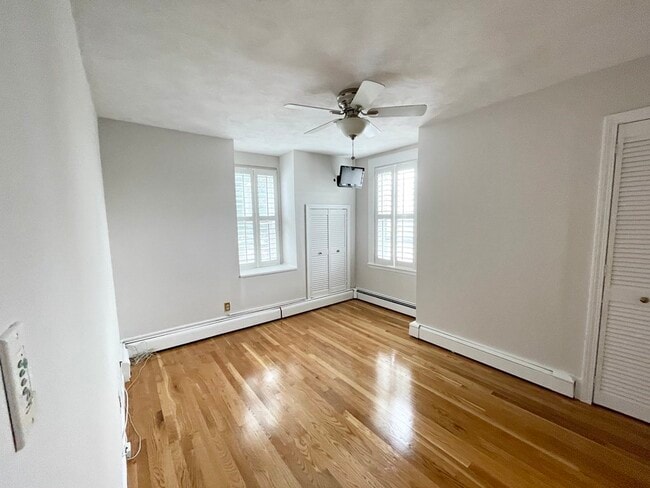 Building Photo - 130 Boston St