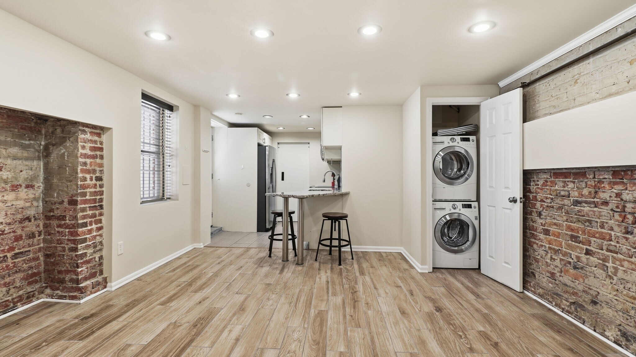 Building Photo - 1450 Harvard St NW