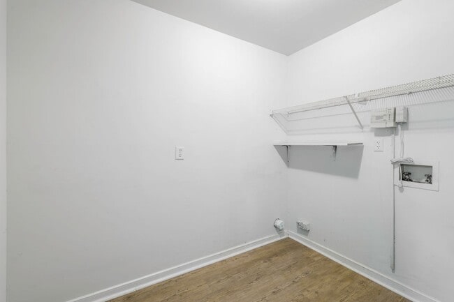 Building Photo - Great Home for Rent in the Lucks Lane Corr...