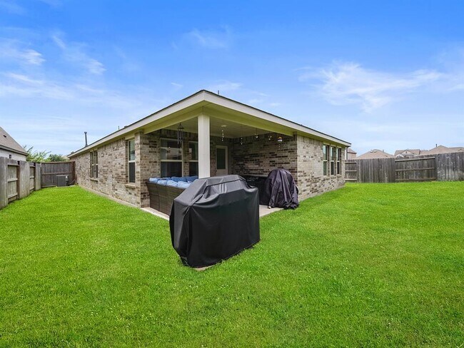 Building Photo - 6210 Glenwick Park Rd
