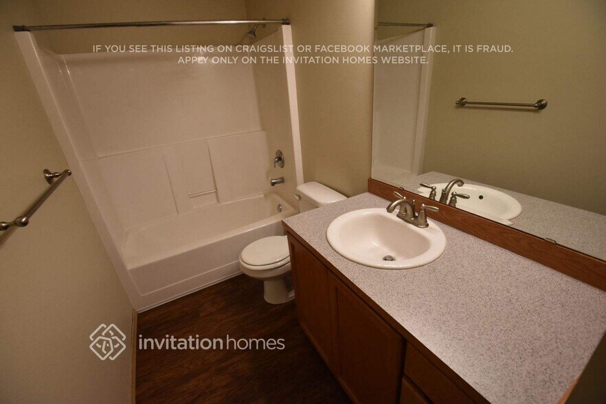 Building Photo - 24303 31st Ave Ct E