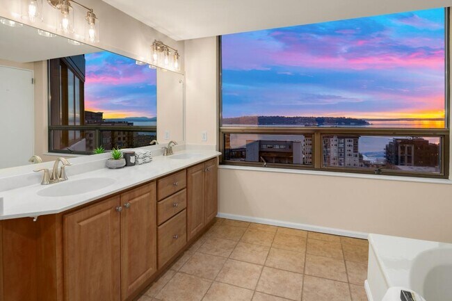Building Photo - Harbour Heights - 2 bedrooms