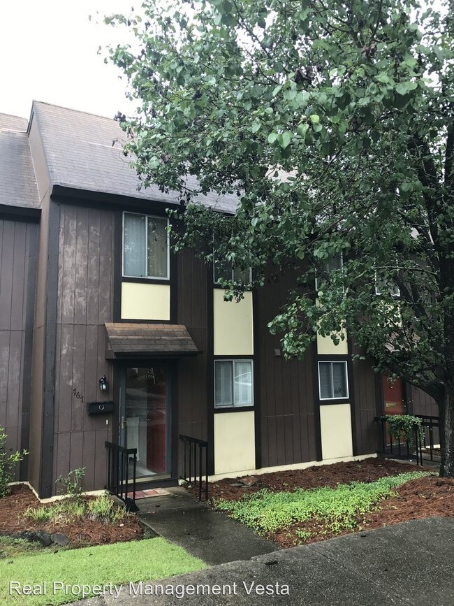 Primary Photo - 2 br, 1.5 bath House - 767 Willow Creek Drive