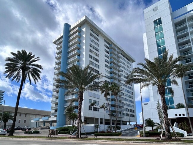 Building Photo - 5838 Collins Ave