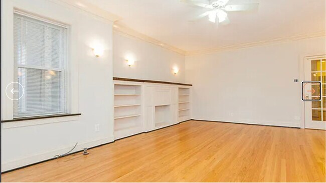 Building Photo - 7440 N Claremont Ave