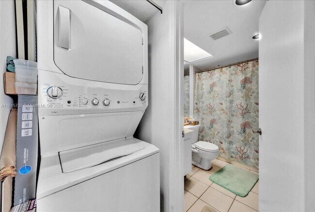 Building Photo - 500 SW 130th Terrace
