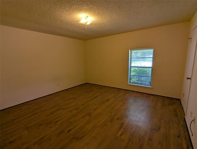 Building Photo - 1112 Dennis Dr