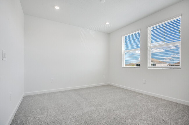 Building Photo - 5640 Vinyasa Rd