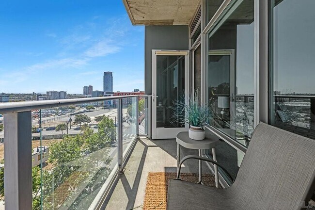 Building Photo - Stylish East Village Studio | Rooftop Amenities | Flexible Lease Options