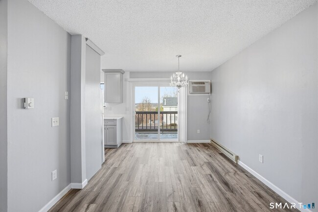 Building Photo - 151 Shelter Rock Rd