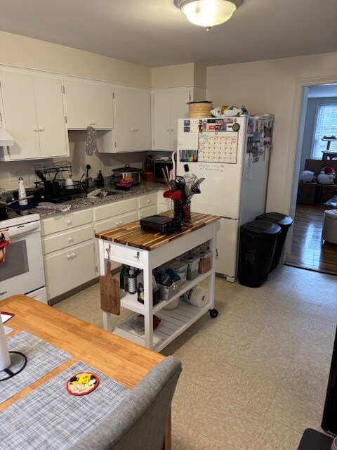 Building Photo - 202 Sylvan St