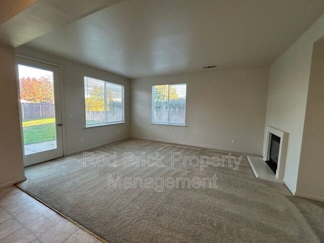 Building Photo - 1497 Pleasant Ct